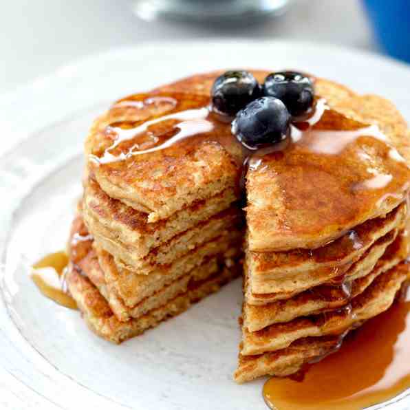 Greek Yogurt Pancakes (Gluten-free)