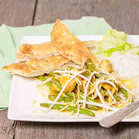 Sweet sour chicken with naan bread