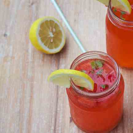 Strawberry Basil Lemonade