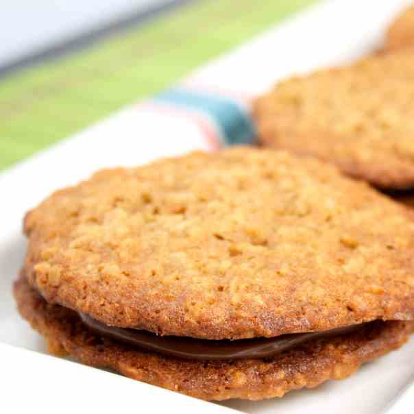 Nutella Oatmeal Cookie Sandwiches