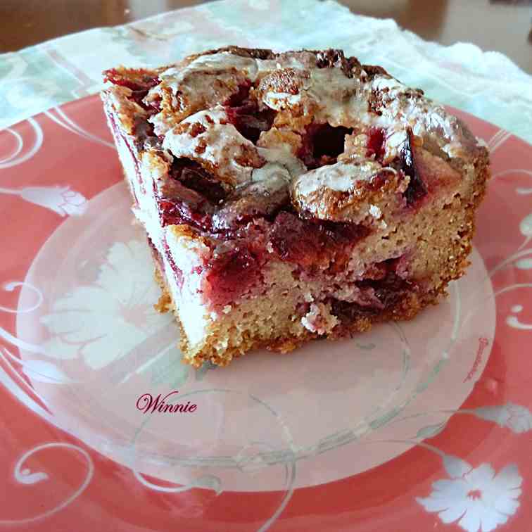 Plum cake with sugar coating