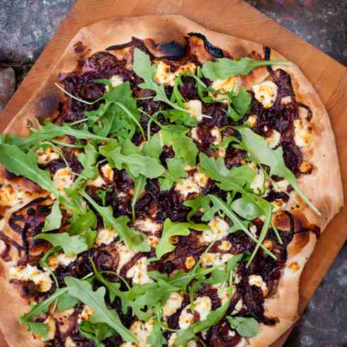 Pizza with onion confit