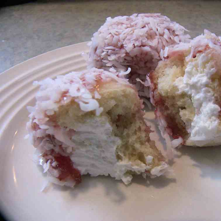 Strawberry Iced Zingers with Cream Filling