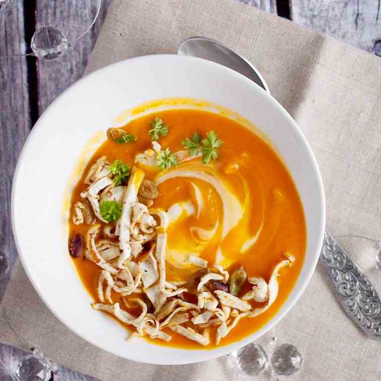 Roasted red pepper and pumpkin soup