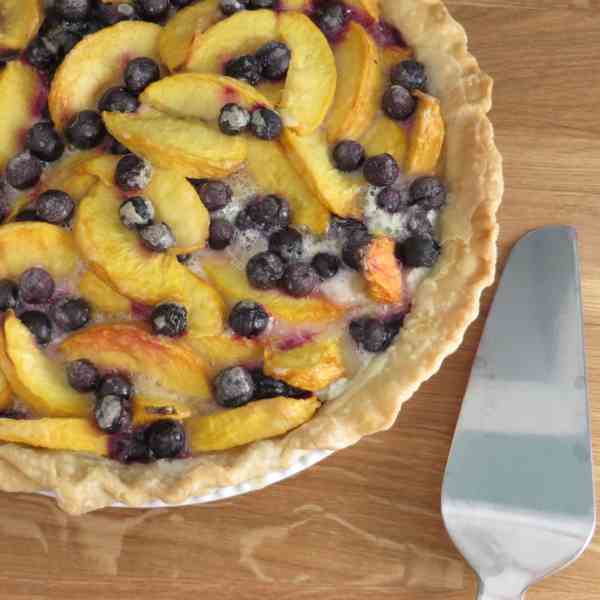 peach-blueberry pie