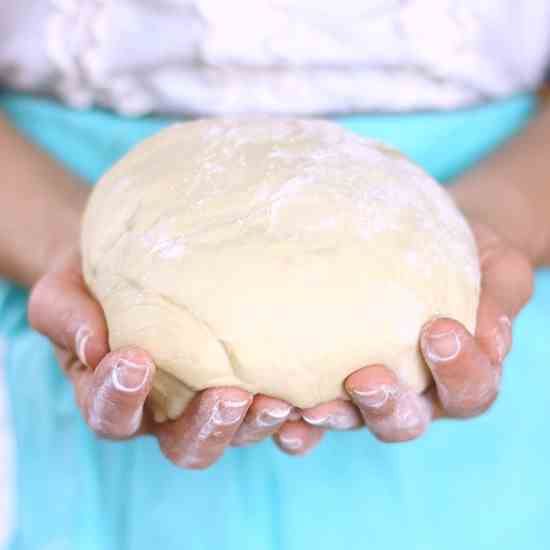 Easy Homemade Pizza Dough