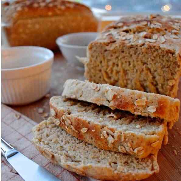 HOMEMADE MULTIGRAIN BREAD