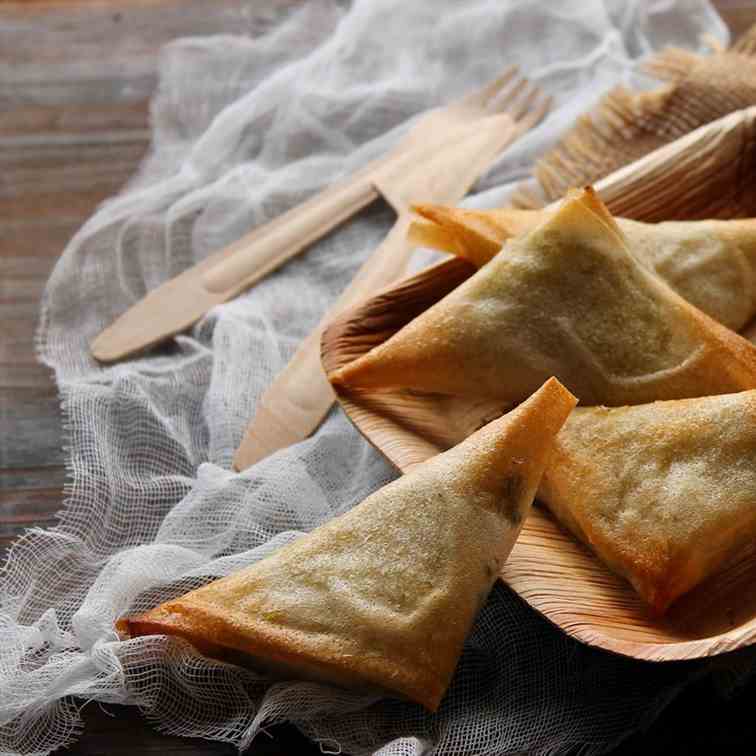 Samosa with feta and herbs