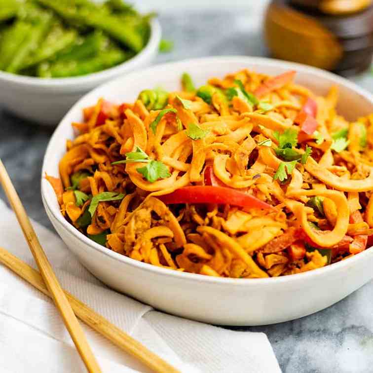 Spicy Peanut Spiralized Sweet Potato Pasta