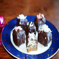 Chocolate Caramel Cheesecake Bites