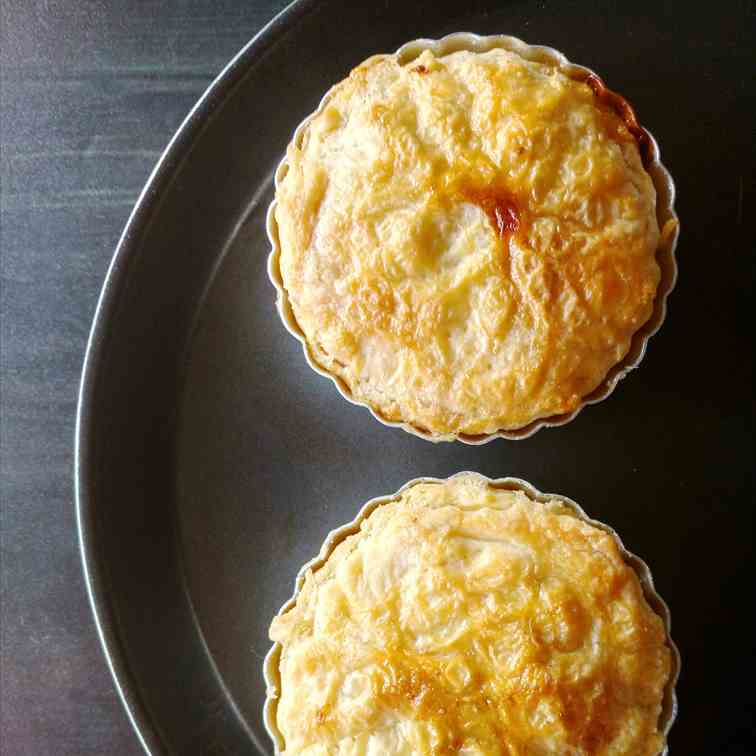 Carrot halwa pies