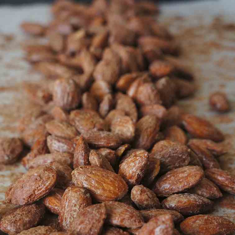 Maple Almonds