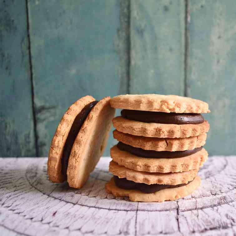 Chocolate and Vanilla Sandwich Cookies