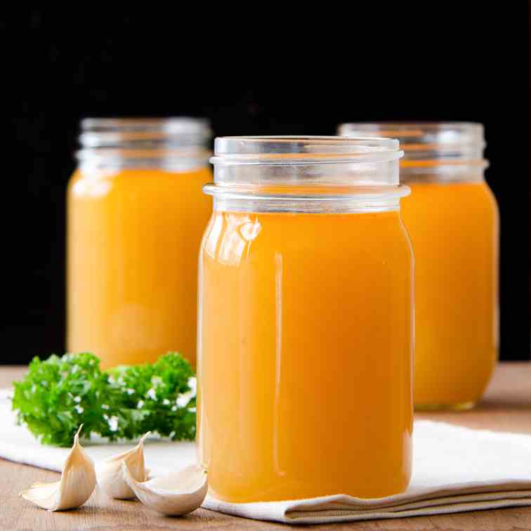 Easy Homemade Veggie Stock or Broth