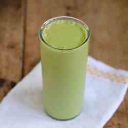 Matcha, Mango, and Ginger Smoothie 