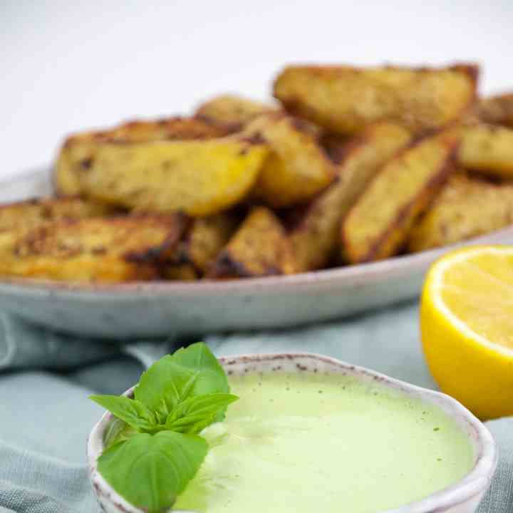 Creamy Basil Dip