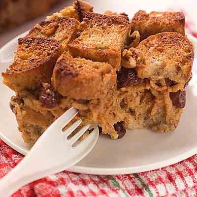 Spiced Apple Cinnamon Bread Pudding