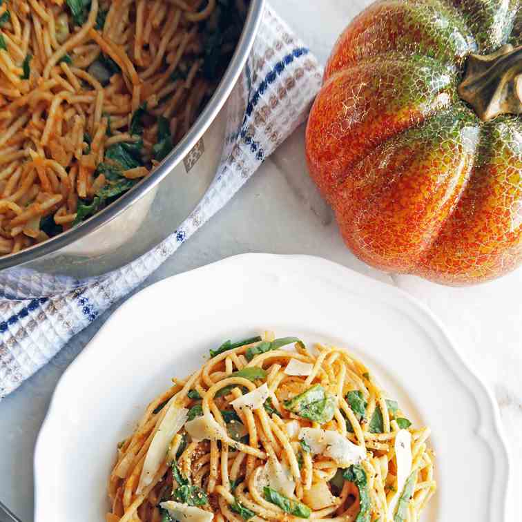 One-Pot Pasta with Creamy Pumpkin Sauce