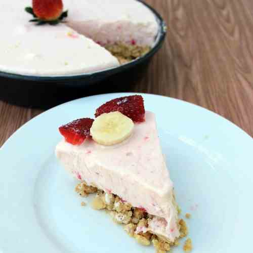 Strawberry Banana Frozen Pie