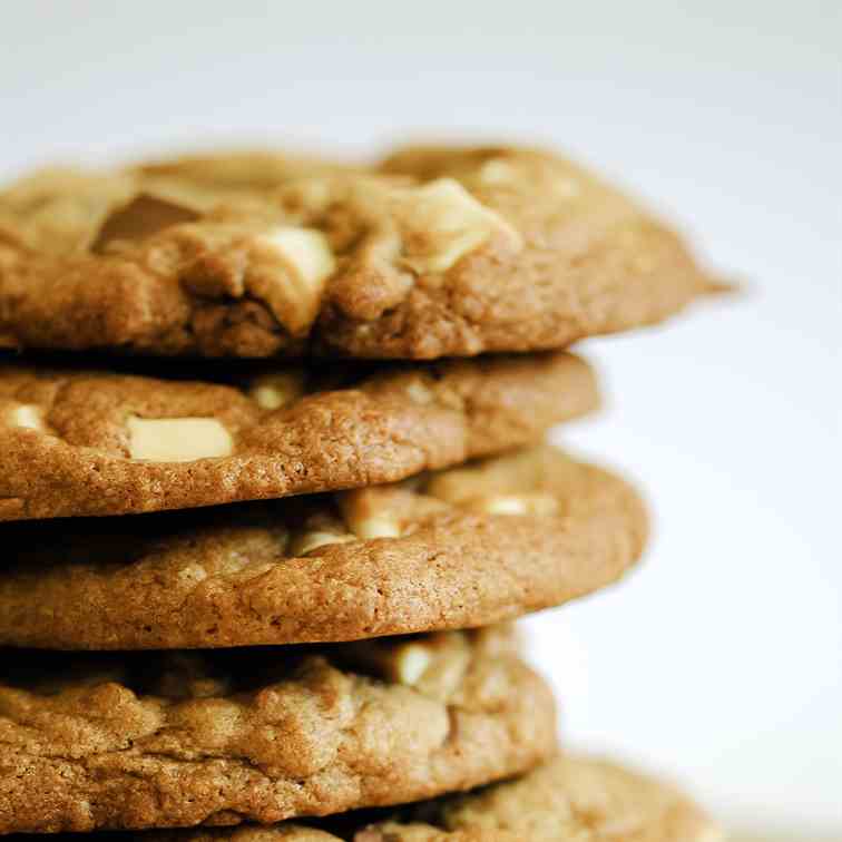 Chewy Triple Chunk Cookies