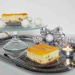 Christmas cheesecake with lemon curd