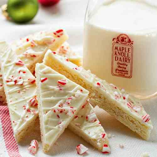 Peppermint Sugar Cookie Bark