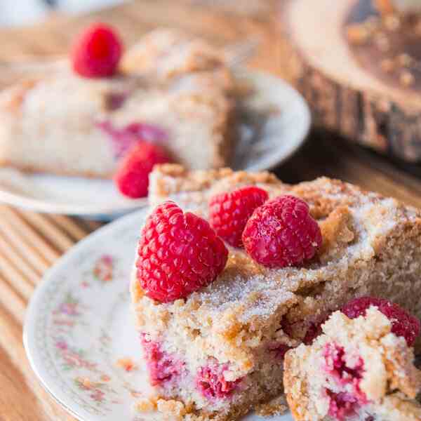 cinnamon raspberry buckle cake