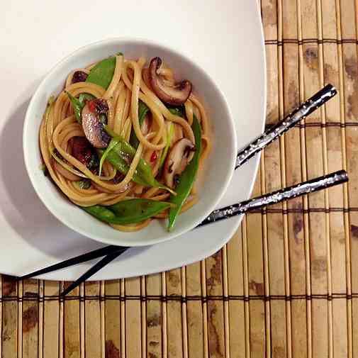 Lo Mein with Mushrooms and Snow Peas