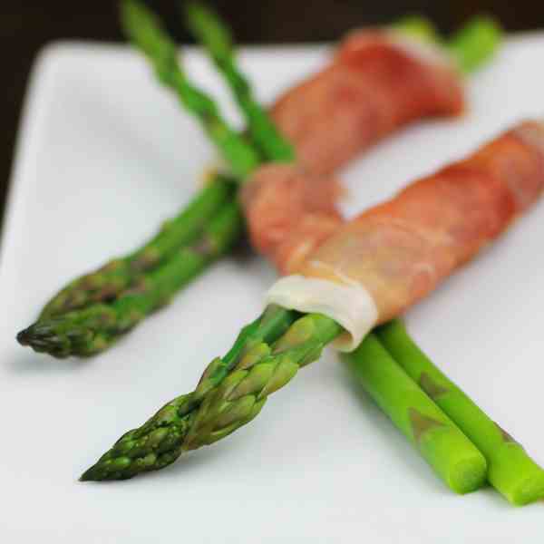 Prosciutto Wrapped Asparagus