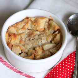 Apple cinnamon bread pudding