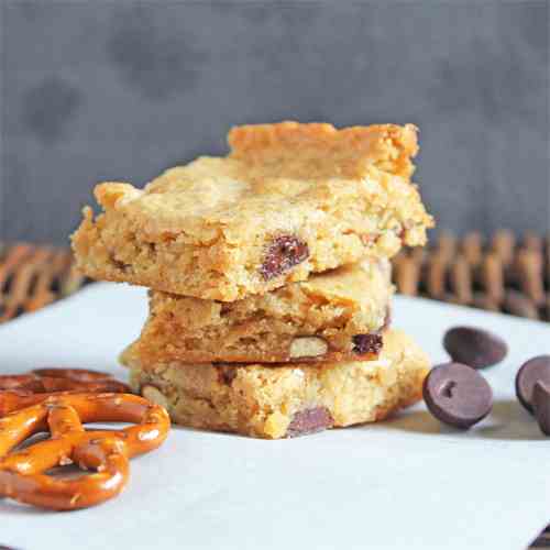 Dark Chocolate and Pretzel Blondies