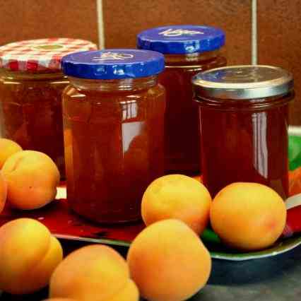 Apricot-Vanilla-Jam