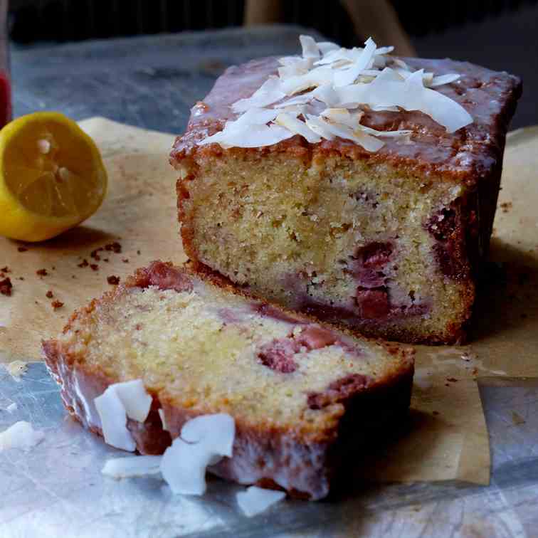 Roasted Strawberry and Yoghurt Loaf Cake