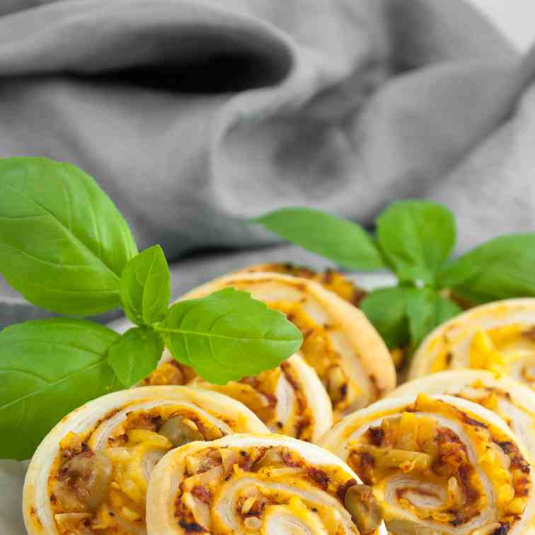 Vegan Pizza Pinwheels