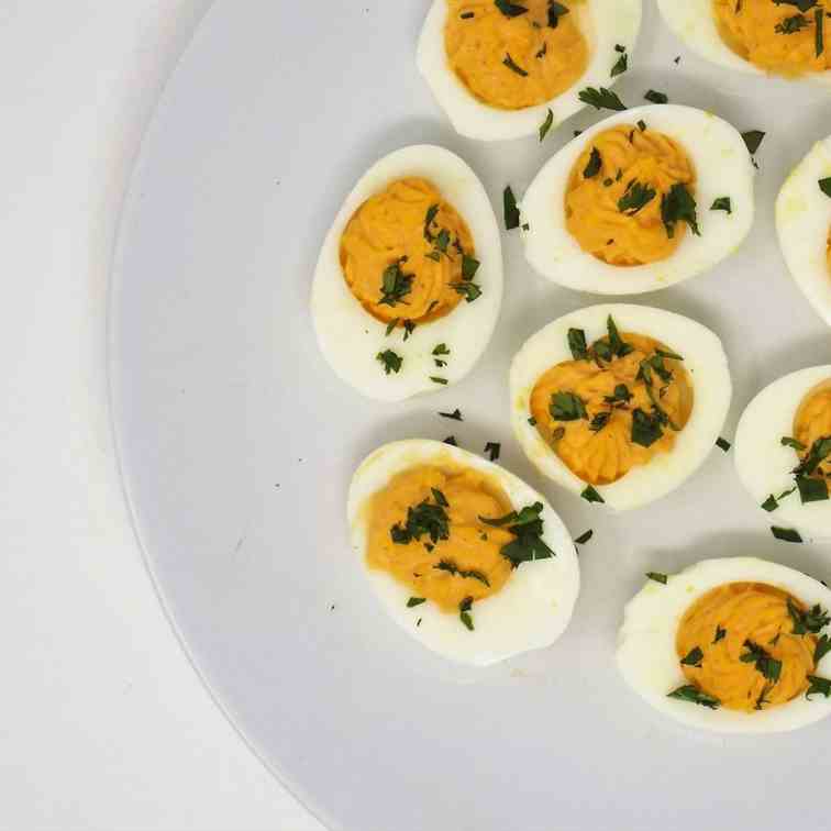 Sriracha Deviled Eggs