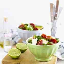 Salad with aragula and mozzarella