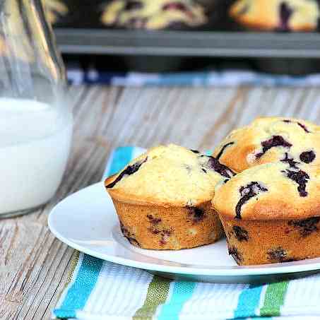 Home Style Blueberry Muffins