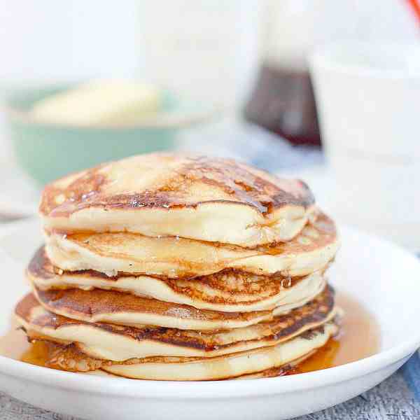 Fluffy Meringue Pancakes