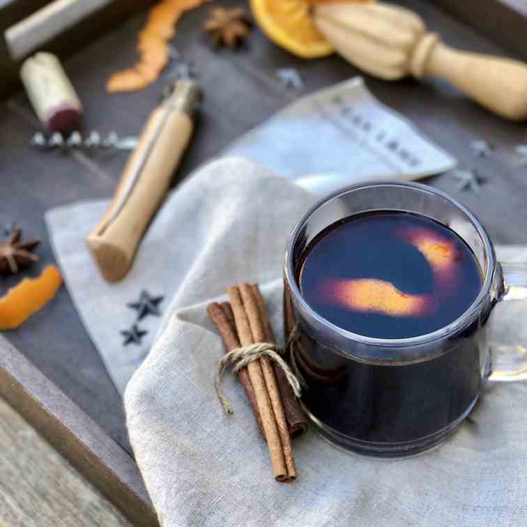 Mulled Wine With Cinnamon And Brandy 