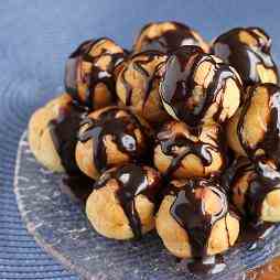 Profiteroles with Hot Fudge Sauce