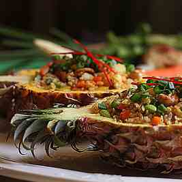 Vegetarian Pineapple fried rice