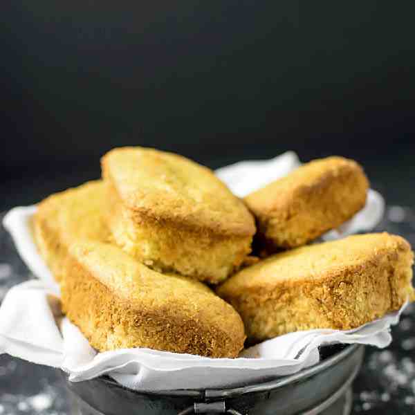 Honey Vanilla Cornbread