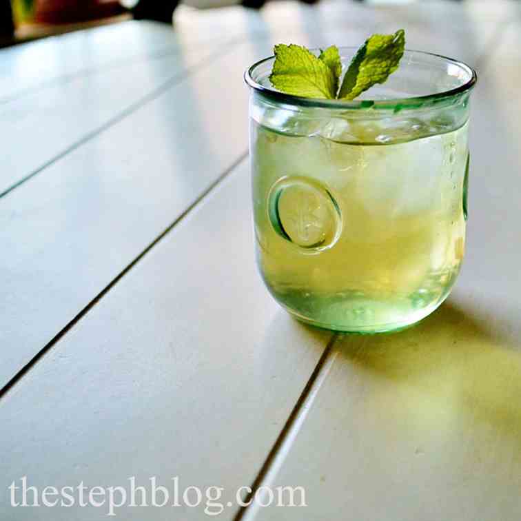 Easy Green Sun Tea