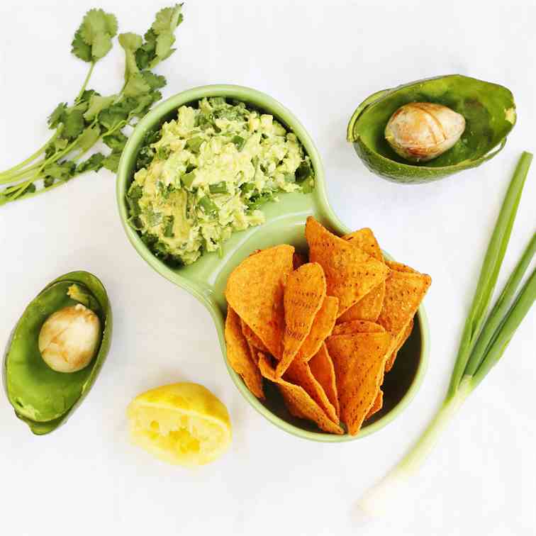 Zesty lemon - herb guacamole