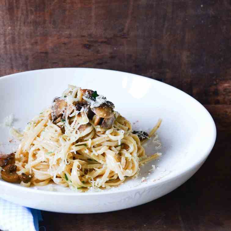 Butter linguine - garlicky mushrooms