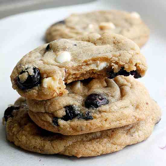 Blueberry and Cream Cookies