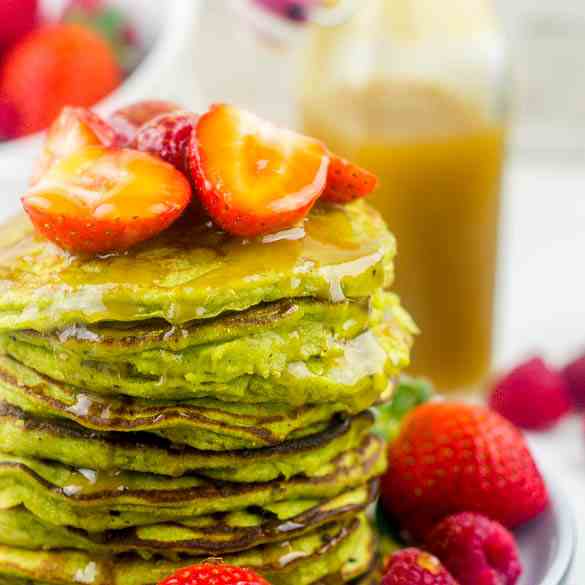 Green smoothie pancakes