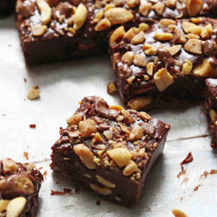 Peanut and Toffee Fudge