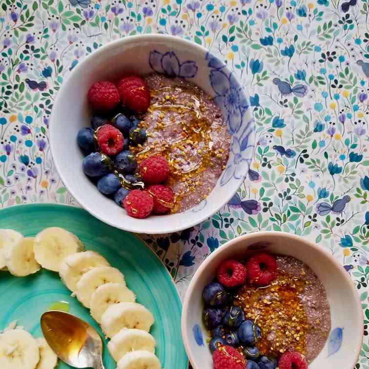 Acai Chia Seed Breakfast Bowl