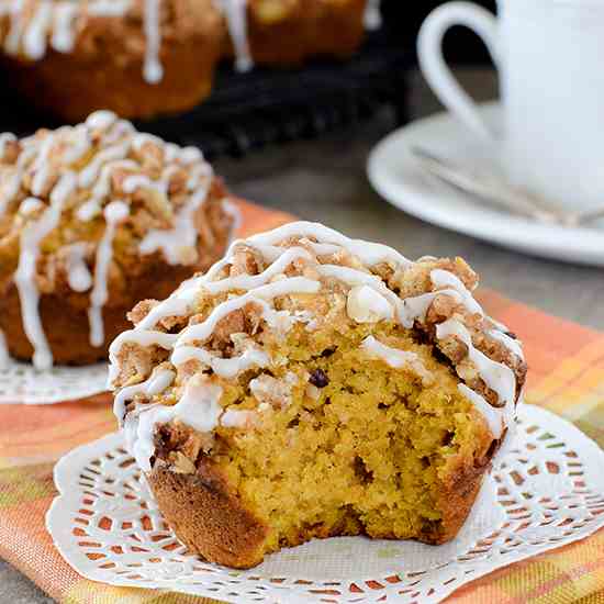 Pumpkin Banana Streusel Muffins